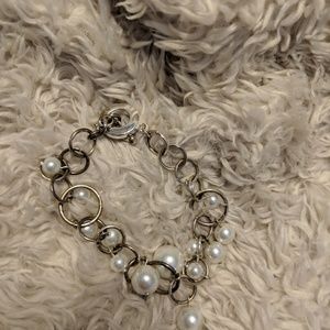 White Pearl Bracelet